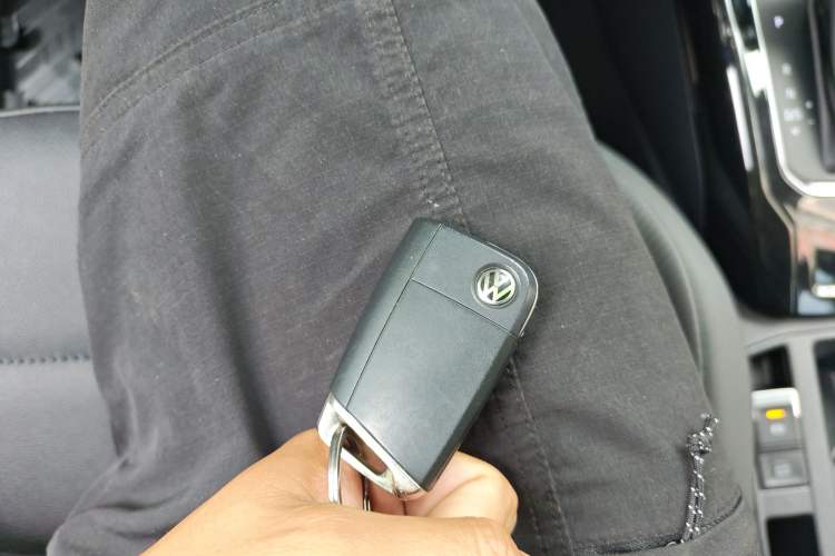 Used Volkswagen T-ROC 2020 280TSI DSG Two-Wheel Drive Comfort Version Vehicle Key