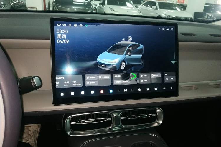 Used Leapmotor B01 2025 550 LiDAR Edition Audio And AC Panel