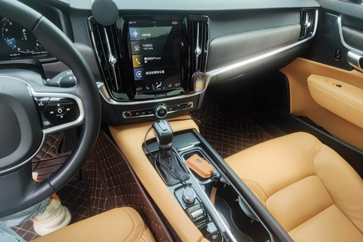 Used Volvo V90 2019 Cross Country T5 AWD Smart Range Version China V Standard
