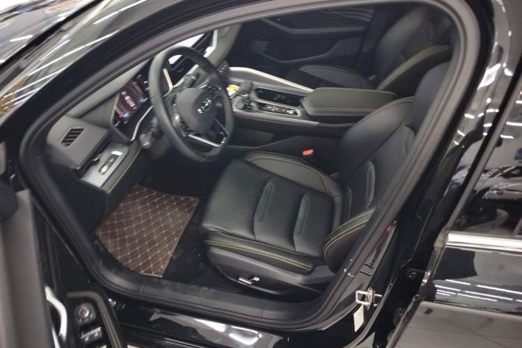 Used Geely Auto Preface 2023 1.5TD Fuyao Version Driver Seat