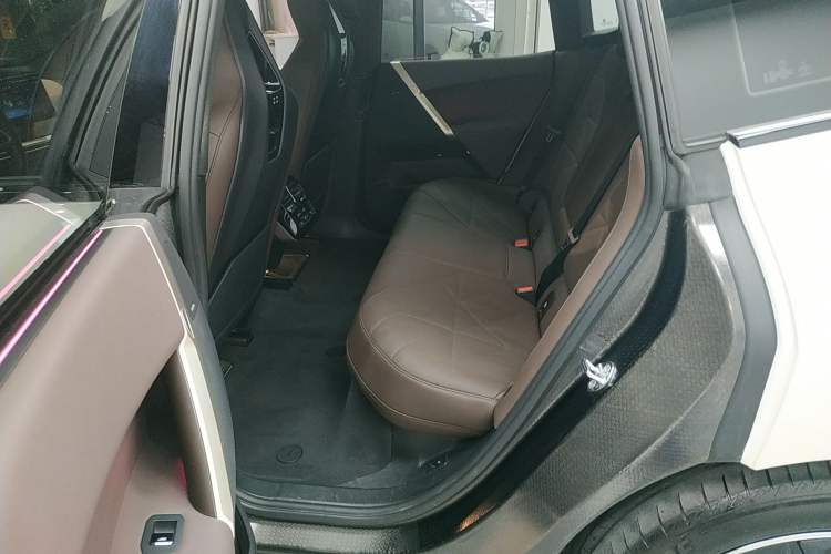 Used BMW iX 2022 xDrive40
