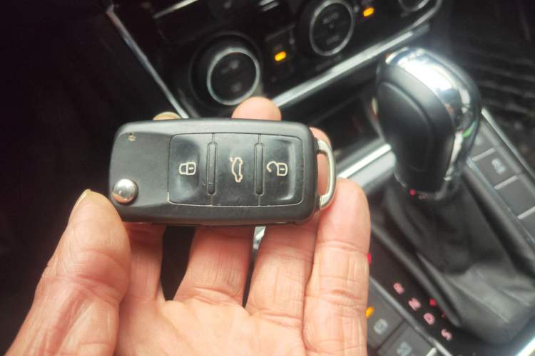 Used Volkswagen Passat 2016 330TSI DSG Luxury Edition Vehicle Key