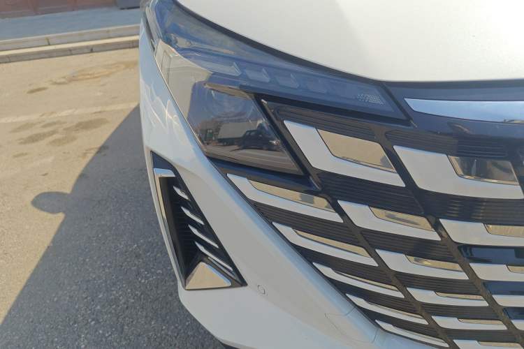 Used CHANGAN UNI-Z New Energy 2024 Blue Whale Smart Electric iDD 125km Beyond Edition