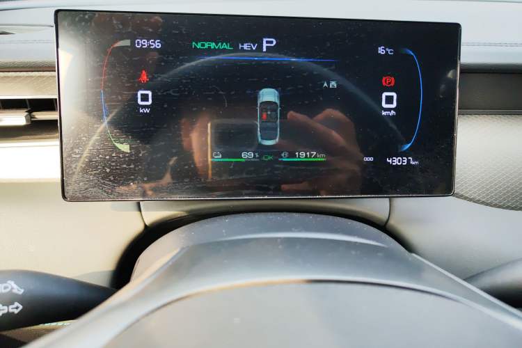 Used BYD Qin PLUS 2025 DM-i Smart Drive 55KM Leading Model
