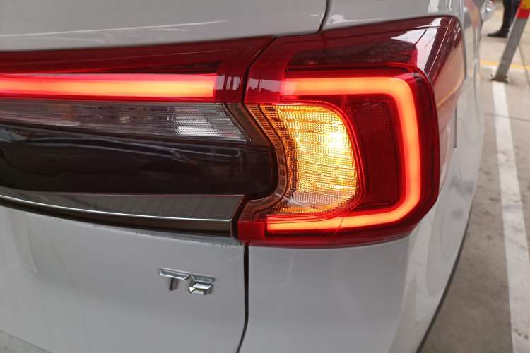 Used FORTHING T5 2021 1.5T Automatic Comfort Version Right Rear Taillight