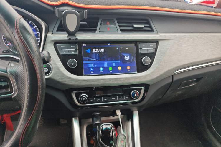 Used Geely Auto Vision X3 2019 Upgraded Model 1.5L CVT Prestige Version
