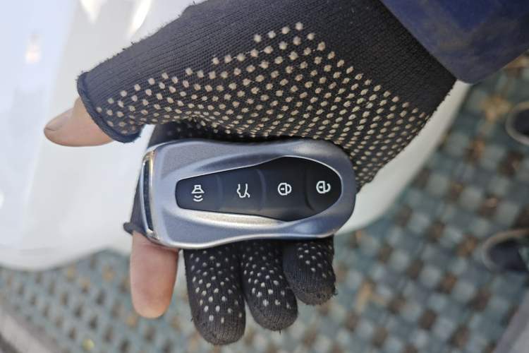 Used Geely Auto Emgrand X7 Sport 2020 1.8TD DCT Smart Connect PRO Vehicle Key