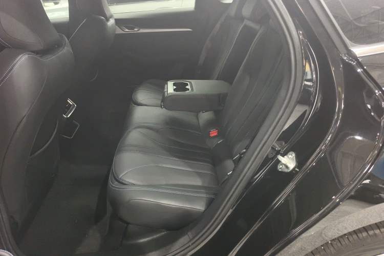 Used Geely Auto Preface 2025 Dongfang Yao 1.5TD Fuyao Edition Left Rear Seat