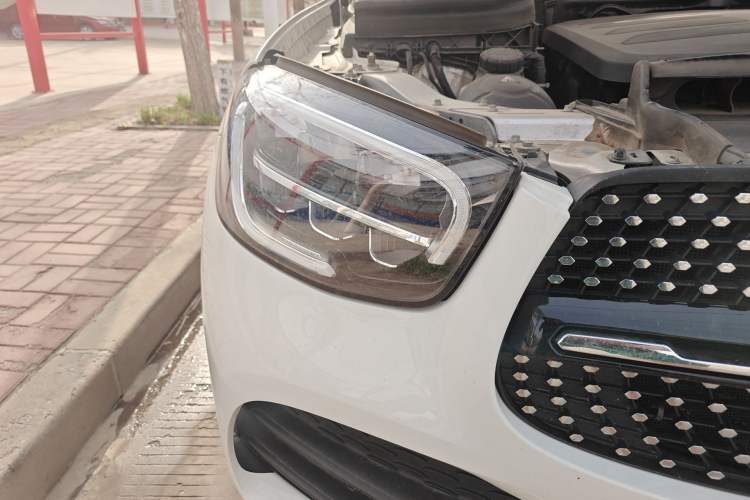 Used Mercedes-Benz GLC Coupe 2022 Refreshed GLC 260 4MATIC Coupe SUV Right Front Headlight