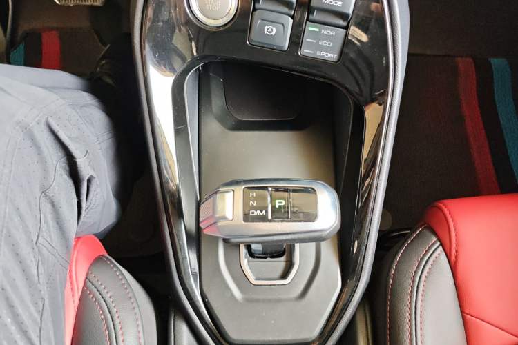 Used Haval H2s 2017 Red-Label 1.5T Dual-Clutch Elite Model
