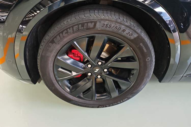 Used Li Auto L8 2023 Pro Model
