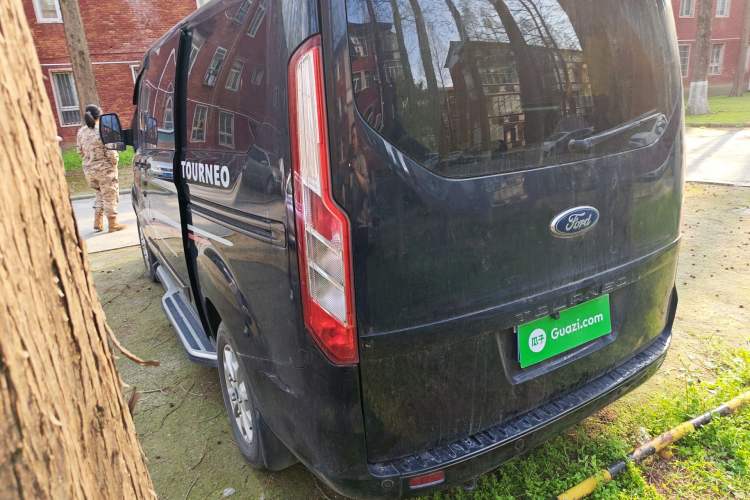 Used Ford Tourneo Custom 2017 2.0T Automatic Elite Edition
