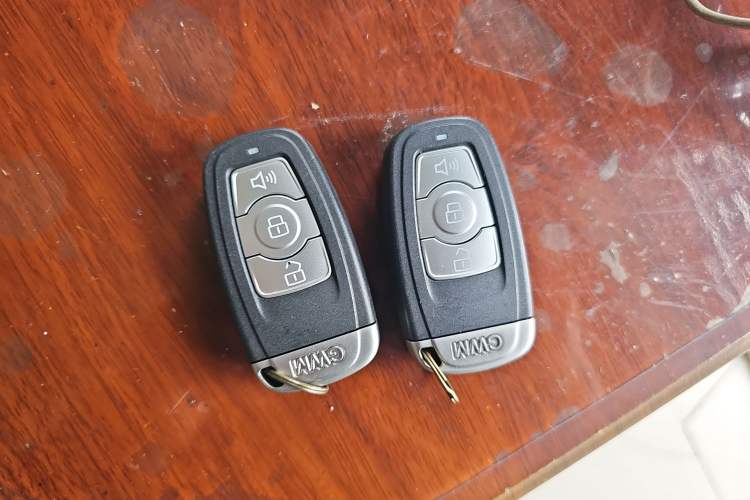 Used Haval H6 2015 Revised Version Sport Edition 1.5T Manual Transmission Two-Wheel Drive Elite Grade