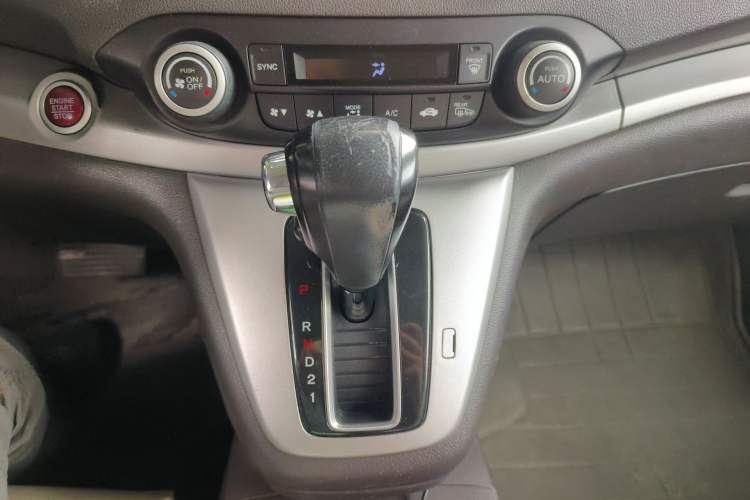 Used Honda CR-V 2012 2.4L four-wheel drive luxury version