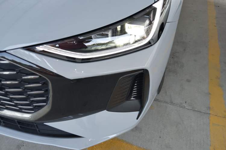 Used Chery Fengyun A8L 2025 1.5 TGDI 145 km Standard Version