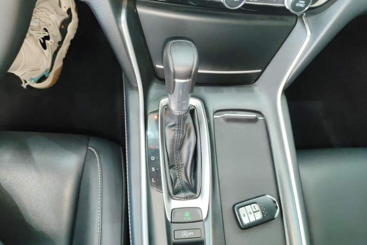 Used Honda Inspire 2019 260TURBO Elegant Edition China VI Emission Standard Gear Lever