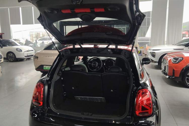 Used MINI JCW 2023 Facelift 2.0T JOHN COOPER WORKS ALL-IN Trunk