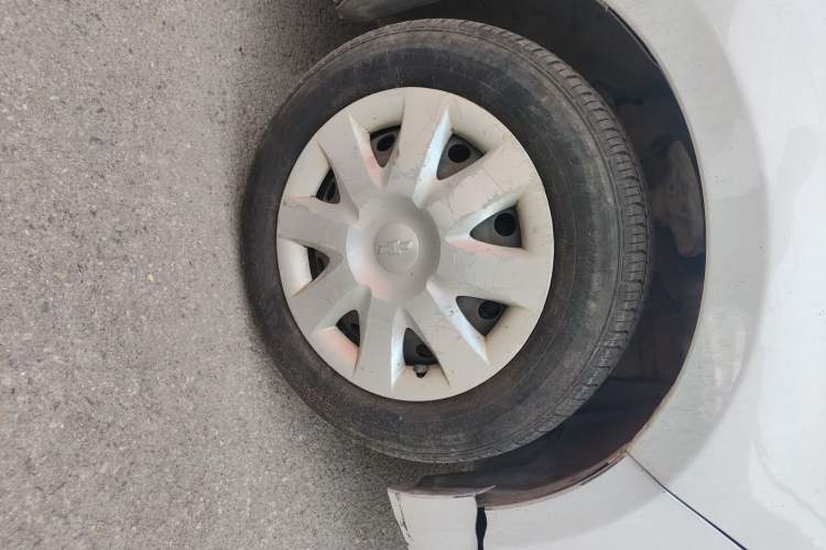 Used Chevrolet Sail 2011 Sedan 1.4L AMT Happiness Edition