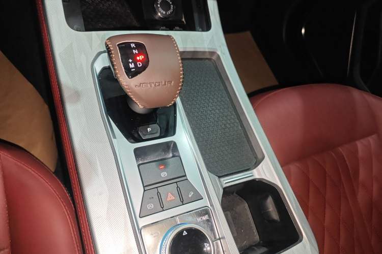 Used JETOUR X70 PLUS 2023 1.5T DCT Brave PLUS 5-Seater