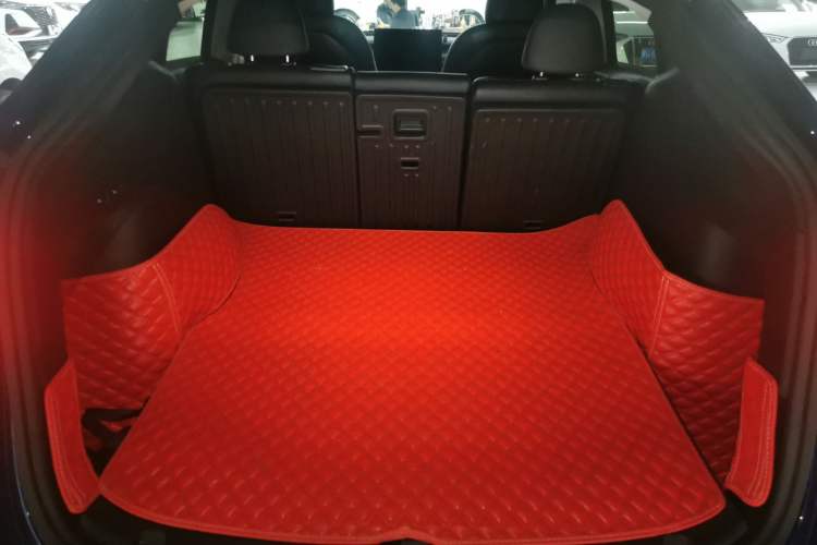 Used Tesla Model Y 2021 Long-Range All-Wheel-Drive Version