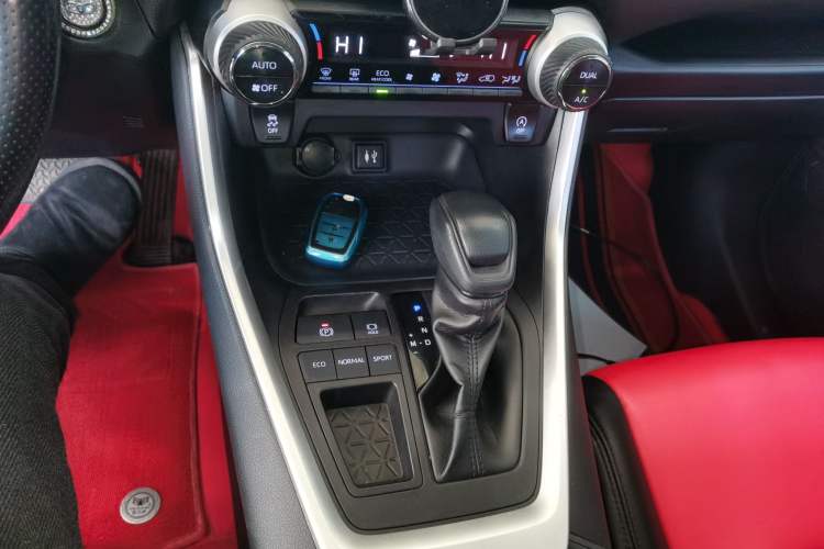 Used Toyota RAV4 2020 2.0L CVT Two-Wheel Drive Fashion Edition