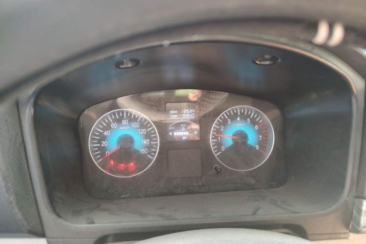 Used Jinbei New Hiace S 2023 1.5L Wealth Edition Passenger Van 5/6/7-Seater Central Air Conditioning Version SWC15M Instrument Cluster