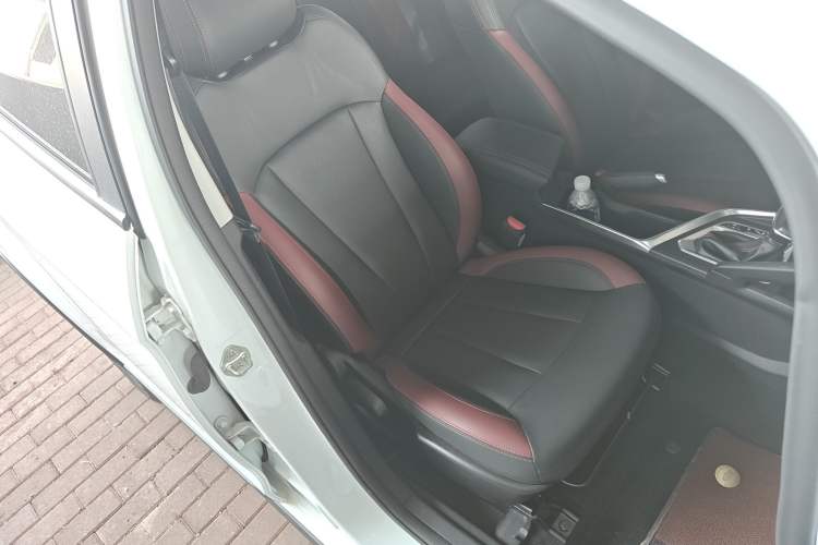 Used Geely Auto Vision X3 2021 PRO 1.5L CVT Deluxe Model
