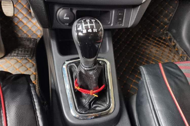 Used FORTHING Joyear S50 2014 1.5L Manual Luxury Edition
