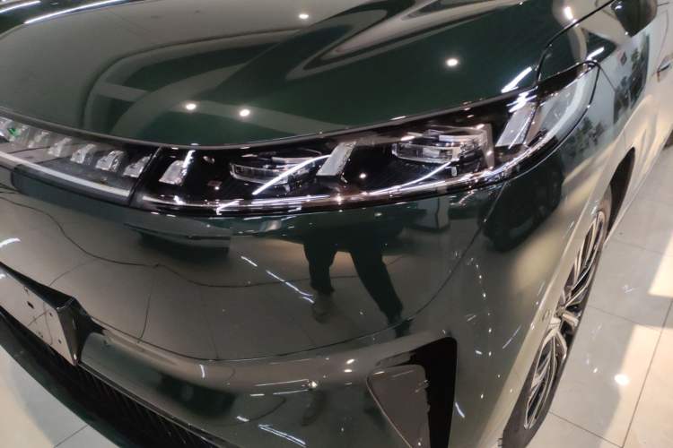 Used Dongfeng eπ eπ008 2026 Model Six-Seat Range-Extended Family Edition
