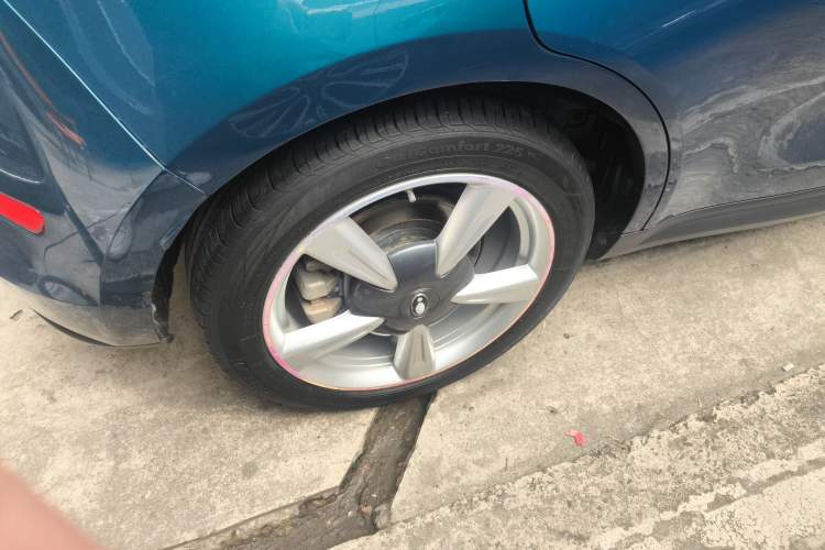 Used ORA Good Cat 2023 401 km Standard Range Luxury Version Lithium Iron Phosphate
