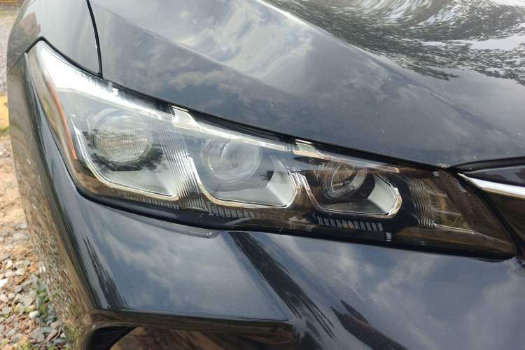 Used Toyota Avalon 2019 2.5L Touring Premium Version China VI Standard
