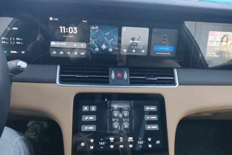 Used Li Auto ONE 2021 Extended-Range 6-Seater Version Audio And AC Panel