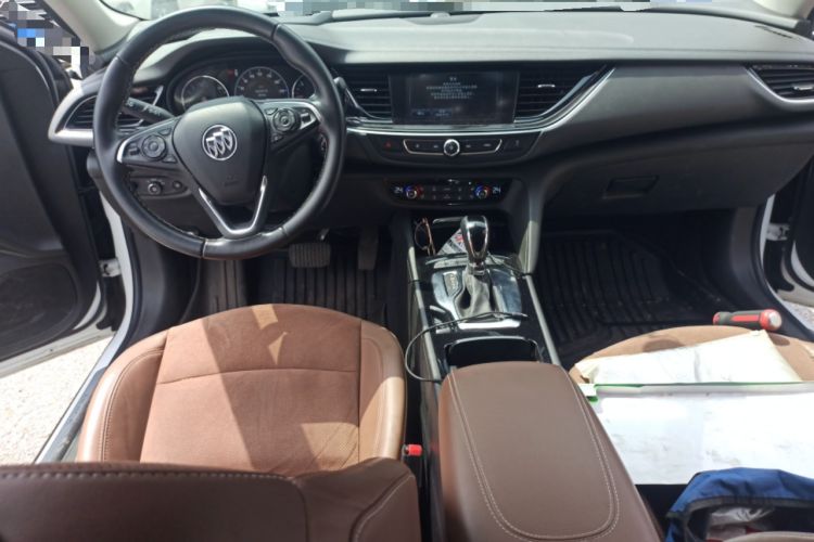Used Buick Regal 2019 28T Luxury Edition China VI Center Console