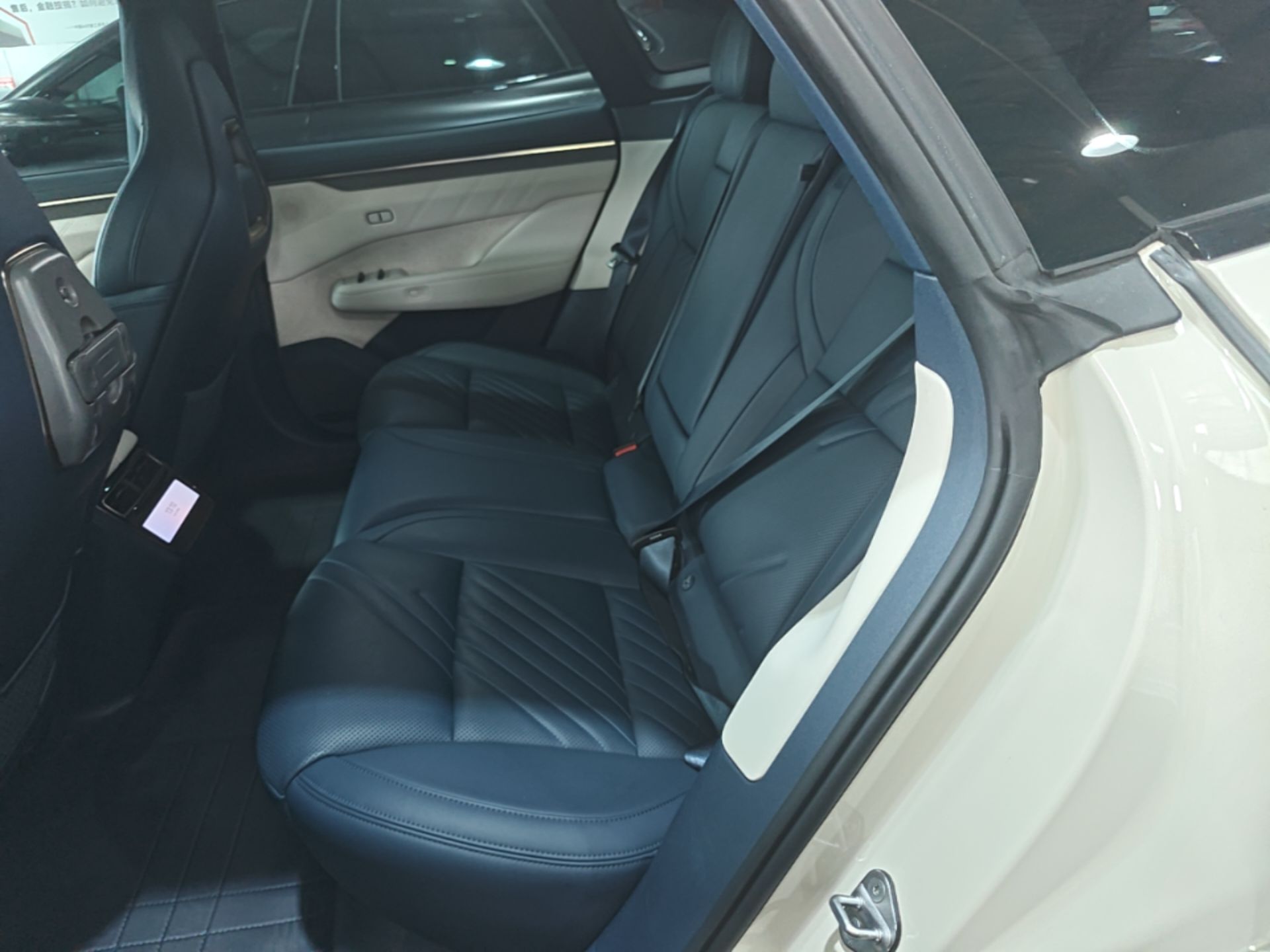 Zeekr 001 2025 WE Edition 95 kWh All-Wheel Drive — снимка 20