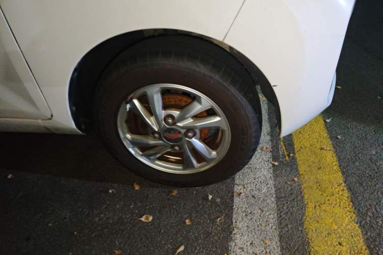 Used Wuling Hongguang MINIEV 2020 Enjoyment Model Lithium Iron Phosphate Right Front Wheel Hub