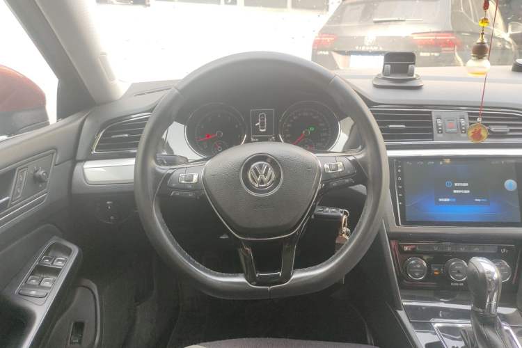 Used Volkswagen Lamando 2015 280TSI DSG Comfort Edition Steering Wheel