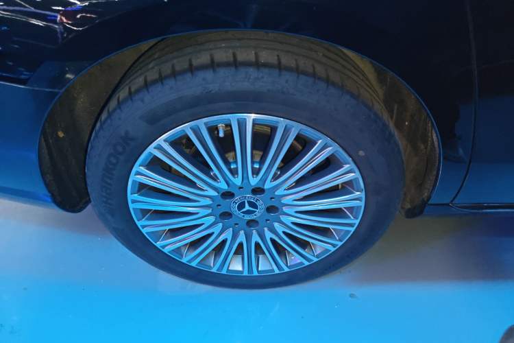 Used Mercedes-Benz E-Class 2023 Updated E 300 L Fashion Edition
