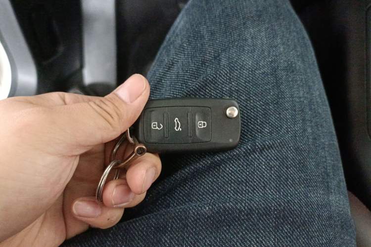 Used Volkswagen Tiguan 2016 300TSI Automatic Two-Wheel Drive Luxury Edition Vehicle Key