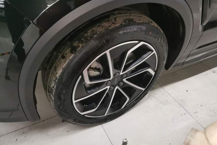 Used Lynk & Co 01 EM-P 2023 1.5TD EM-P PM Left Front Wheel Hub