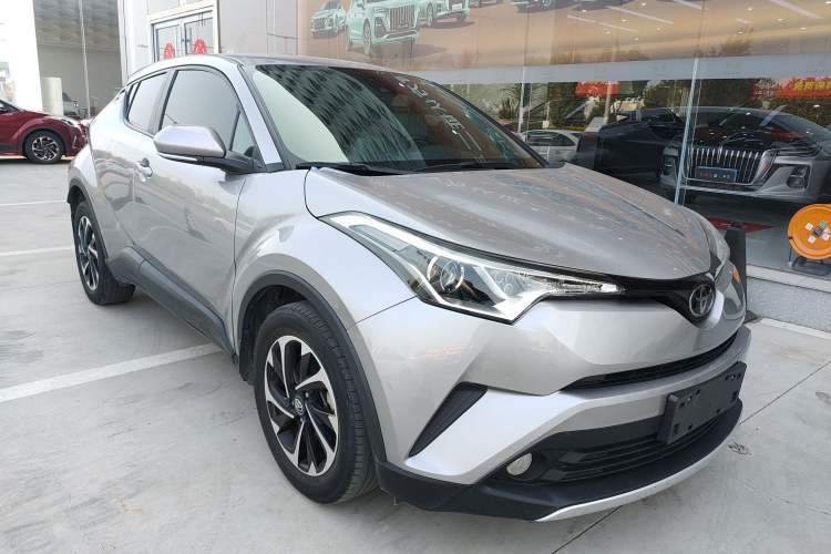 Used Toyota IZOA 2018 2.0L Yichi Edition China V Standard