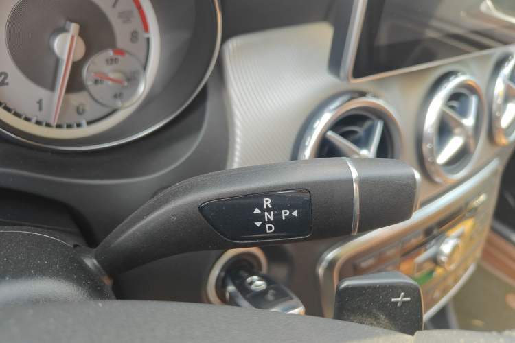 Used Mercedes-Benz GLA 2015 GLA 220 4MATIC Fashion Model