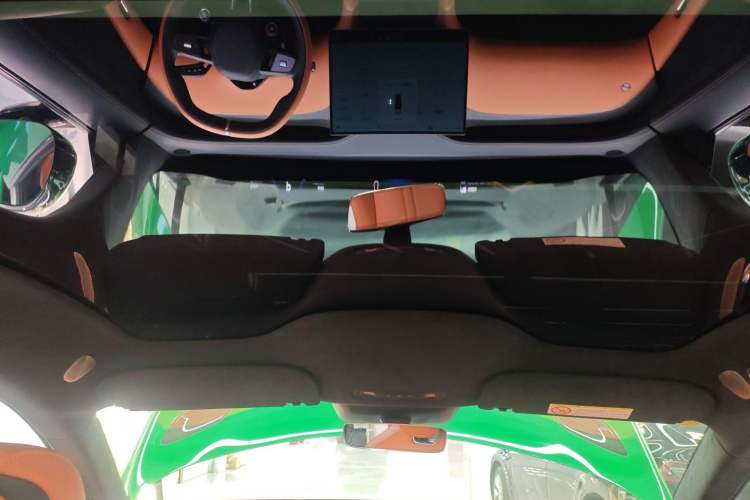 Used Xiaomi Auto YU7 2025 Ultra-Long Range High-Performance All-Wheel-Drive Max Edition
