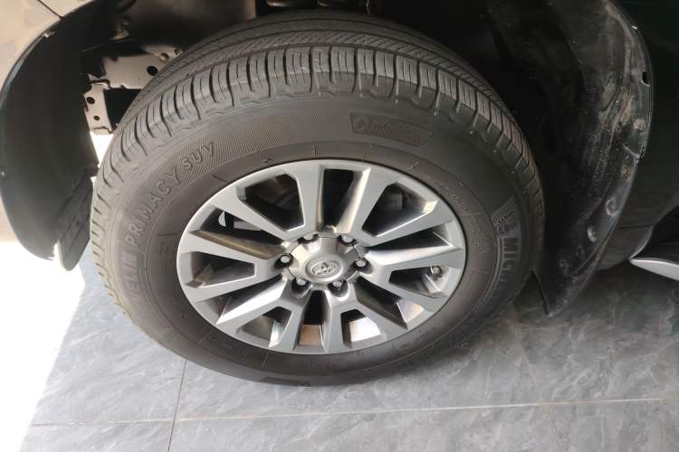 Used Toyota Prado 2018 3.5L Automatic TX-L with Rear-Mounted Spare Tire