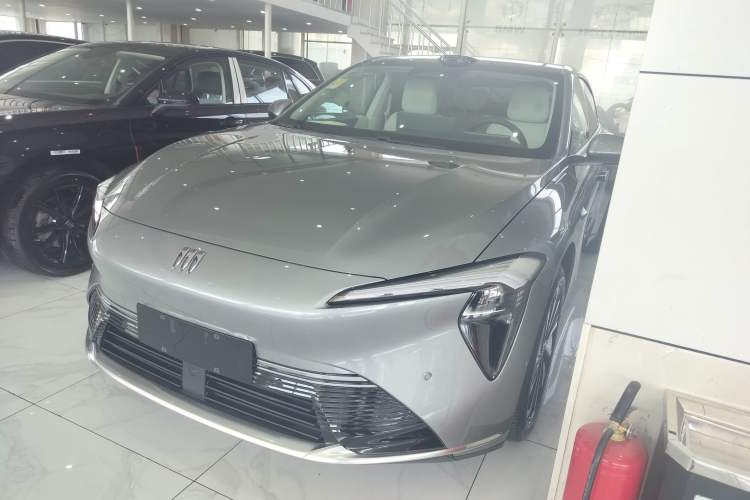 Used Buick L7 2025 Model Luxury Leisure Smart Driving Edition