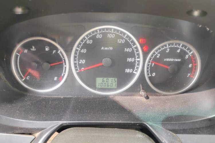 Used Foton Scenic 2014 2.0L Express Classic Long-Wheelbase High-Roof Model 491EQ4A
