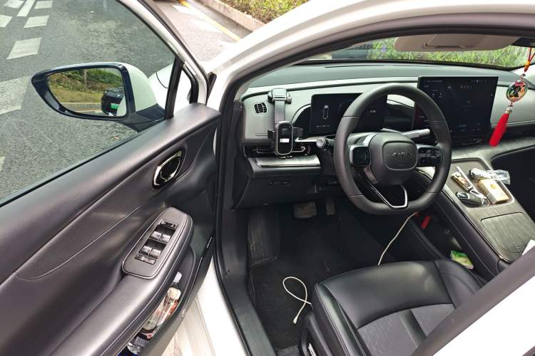 Used AION S MAX 2024 70 Star Edition 54.6 kWh
