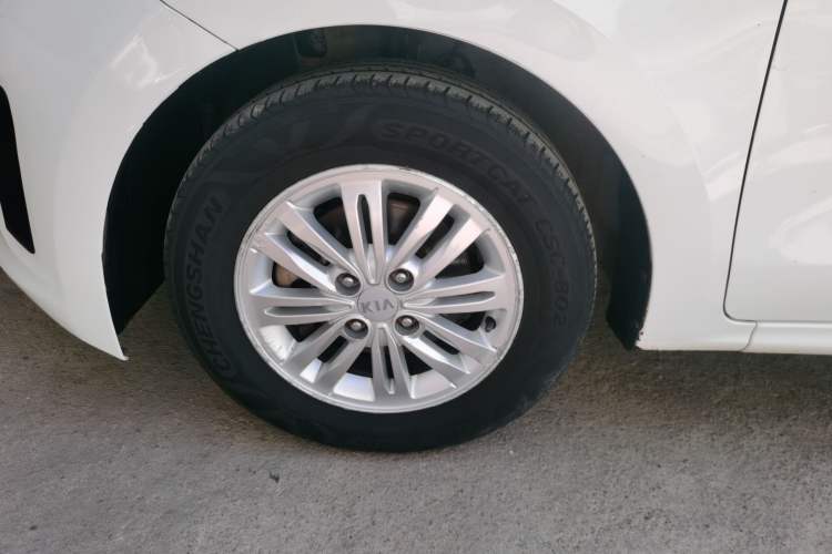 Used Kia Pegas 2017 1.4L Manual Value Edition Left Front Wheel Hub