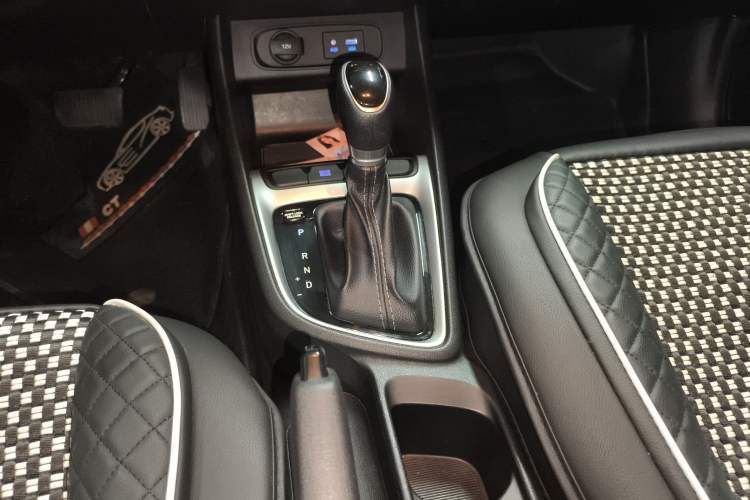 Used Hyundai Celesta 2017 1.6L Automatic Enjoyment Version GLS