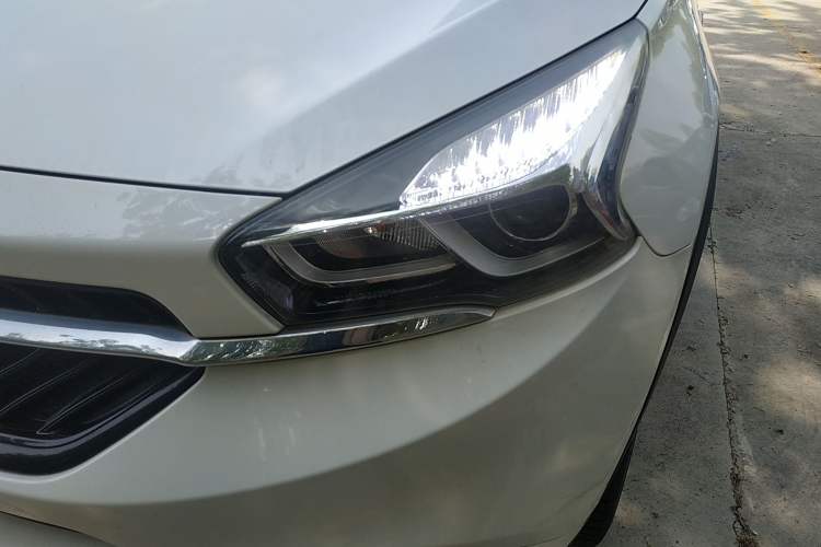 Used Chery Tiggo 7 2016 1.5T Manual Yaozhen Edition Left Front Headlight