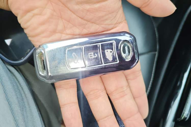 Used GAC Trumpchi GA6 2015 1.8T DCT Luxury Navigation Model Vehicle Key